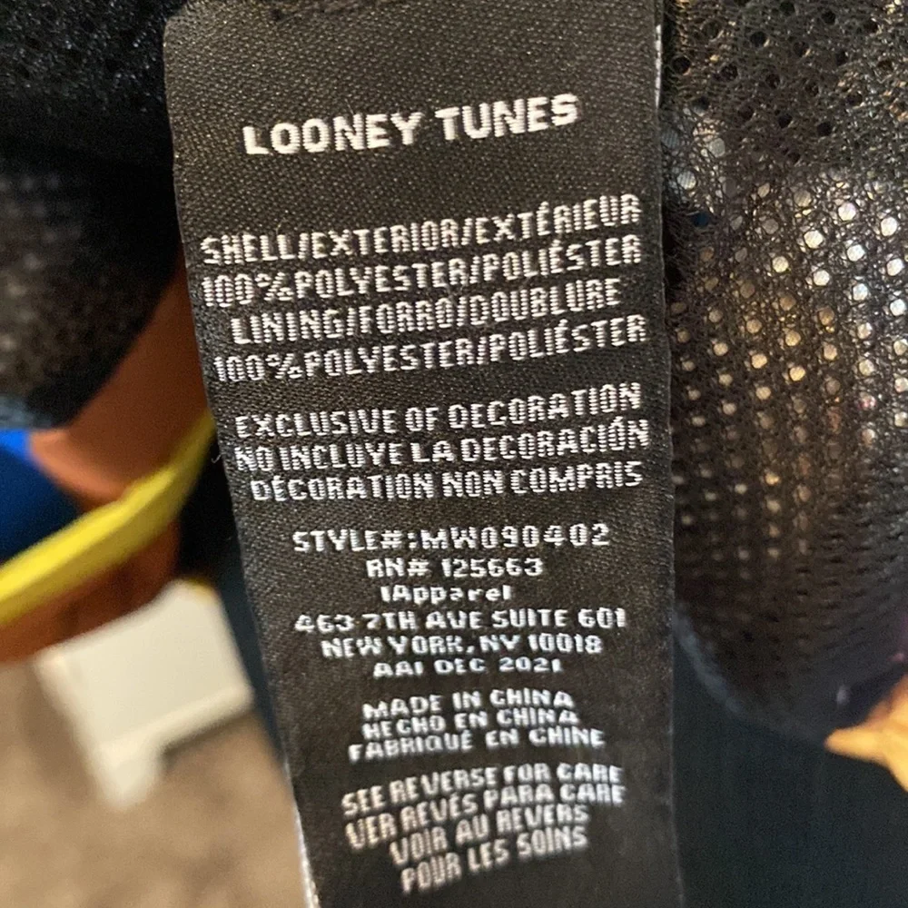 Members Only Looney Tunes Jacket Windbreaker sz L NWOT - Picture 9 of 9